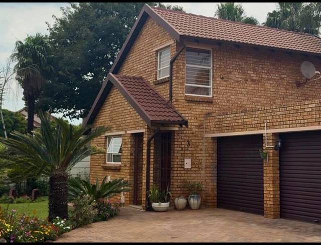 3 BEDROOM HOUSE FOR SALE IN POMONA
